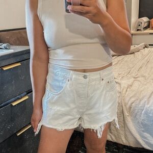 LEVIS 501 Big E Distressed High Rise Relaxed Shorts. Size 31